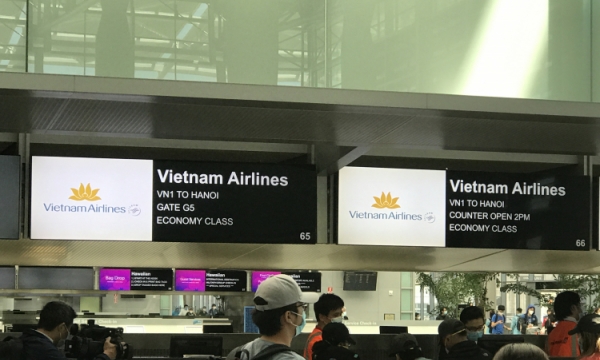 Hơn 300 công dân Việt Nam từ Hoa Kỳ về nước an toàn